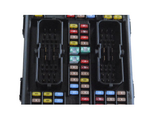 Блок предохранителей  31346672   Volvo XC90    