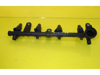 Топливная рампа 7700273495   Renault Clio II  