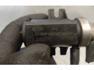 Подушка безопасности водителя 1J0906627B, 72290345 Ford Focus