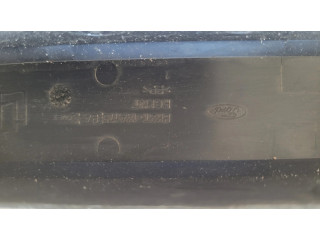 Другая деталь салона