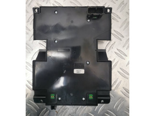 Блок управления климат-контролем 8697670, 04K20T   Volvo V50