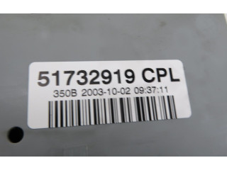 Блок предохранителей 51732916, 51732919 Fiat Idea