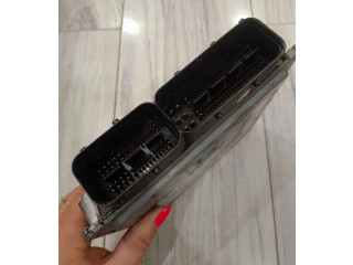 Блок управления двигателем Блок управления 03L906023KM   Audi A1