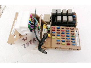 Блок предохранителей  82201FG010, 805300   Subaru Forester SH    