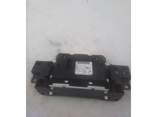 Дисплей    10R035347   Ford Focus