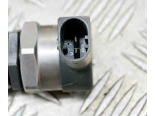 Vstřikovací lišta 0281002949   BMW 5 F10 F11    N57 D30 B 