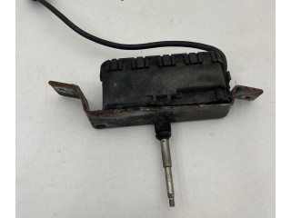 Моторчик стеклоочистителя 8620959, 8620959    Volvo V70