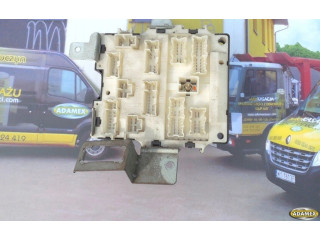 Pojistková skříňka Nissan Maxima 1996