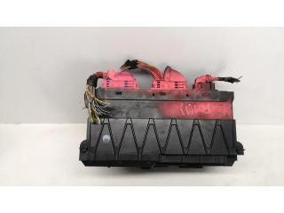 Pojistková skříňka 9210861 BMW 7 F01 F02 F03 F04 2011