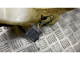 Бачок оконной жидкости    