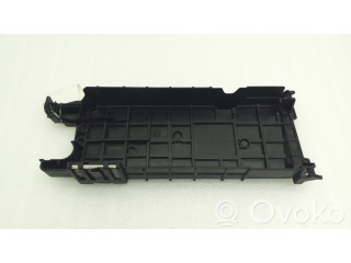 Pojistková skříňka Крышка ящика предохранителей A2465400040   Mercedes-Benz A W176 2015