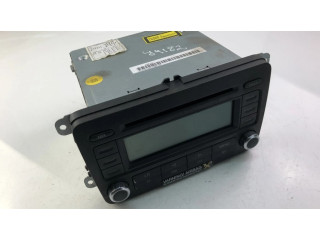 Радио/ проигрыватель CD/DVD / навигация