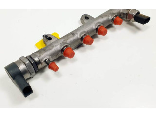 Топливная рампа 04B130093 Skoda Fabia Mk3 (NJ) для двигателя CUS