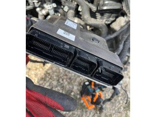 Блок управления двигателем Блок управления 32313937 Volvo XC90