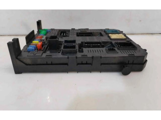 Блок предохранителей 281197595   Peugeot Expert    