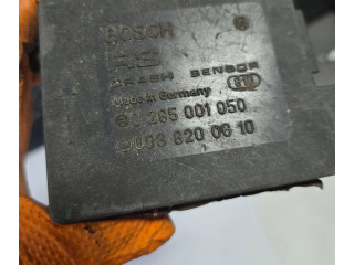 Блок подушек безопасности 0038200610, 0285001050   Mercedes-Benz E W124