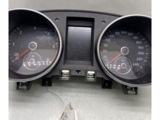 Панель приборов 5K0920871A Volkswagen Golf VI