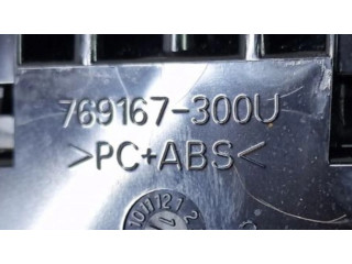 Přístrojová deska  Toyota Aygo AB40 2015 769167330U, 769167300U  