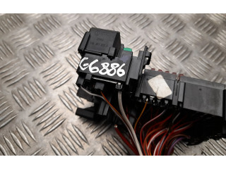 Блок предохранителей 5WA937615, 5WA937615A Skoda Octavia Mk4