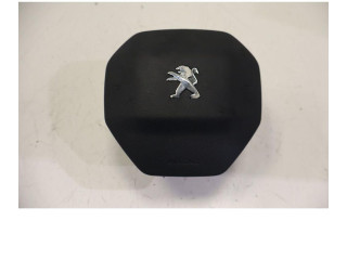 Подушка безопасности водителя 98255207ZD   Peugeot 2008 II