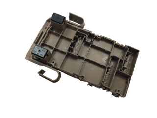 Pojistková skříňka 82201AJ000 Subaru Outback 2010