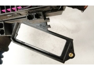   Pojistková skříňka 4l0971845a   Audi Q7 4L 2007