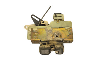 Zámek zadních dveří Volvo V70 2003