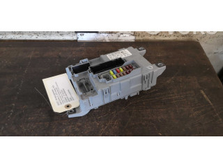 Блок предохранителей 28400319, 00519383540 Opel Combo D