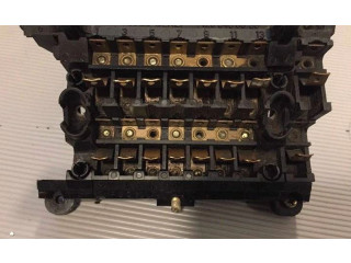 Блок предохранителей  1235400650   Mercedes-Benz W123    