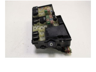 Блок предохранителей 8688040, 318789120 Volvo C70