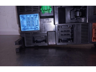 Блок предохранителей 9819850080   Peugeot 2008 I    