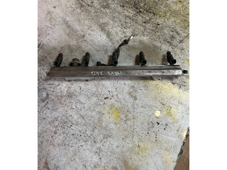 Топливная рампа 2213146   Volvo S80  