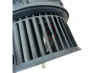 Вентилятор печки    4M1820021B, 4M1820021A   Audi Q8