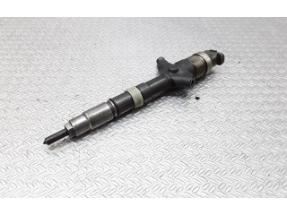Vstřikovač 236700G010 Toyota Avensis T250 -