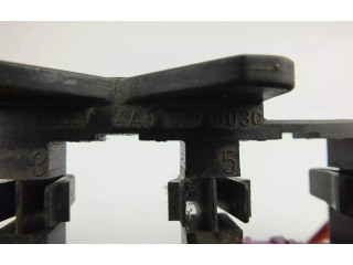 Pojistková skříňka 4A0937503C Audi A6 S6 C4 4A 1995