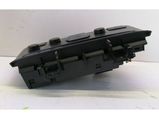 Блок управления климат-контролем 8691876   Volvo V70