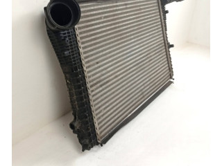 Интеркулер  8ML376746, 8ML376746121   Volkswagen Caddy 