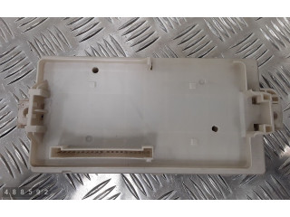 Блок предохранителей Mitsubishi L200