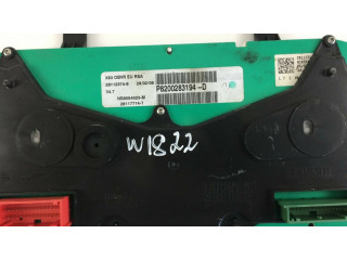 Панель приборов P8200283194D, W1822   Renault Trafic II (X83)       