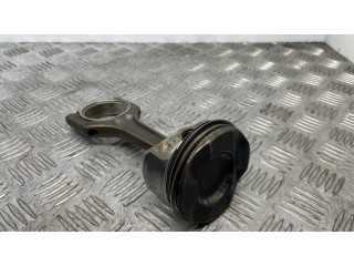 Píst 7528540 BMW 1 E81 E87 pro benzínový motor 2.0 N43B20A