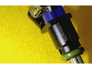 Топливная рампа A0000788749, A2720780092 Mercedes-Benz A W169