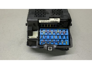 Блок предохранителей 7703397911, 1096046   Renault Scenic I    