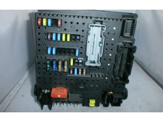 Блок предохранителей 8676391, 8676391 Volvo V70