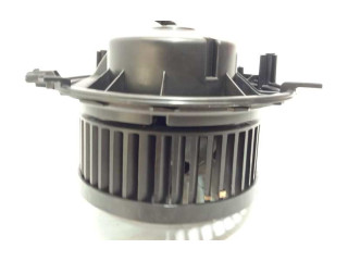 Вентилятор печки 5Q1819021H, 5WA907521 Audi Q3 F3