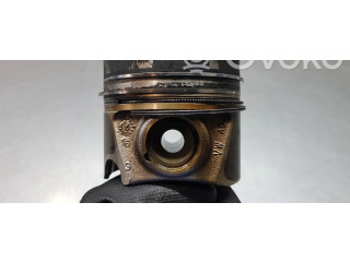 Píst 04L107065A001, 04L105401A   Seat Leon (5F)    CRL 