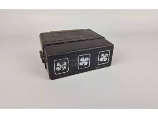 Блок предохранителей 8971807940 Mitsubishi Space Runner