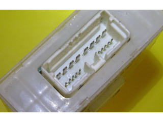 Блок управления 284502M300 Nissan Almera