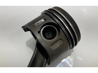 Píst Mercedes-Benz E W211 648.961