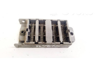 Блок предохранителей  913203E810, 91320-3E810   KIA Sorento    