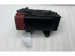 Блок предохранителей GX7314A076AA Jaguar XE